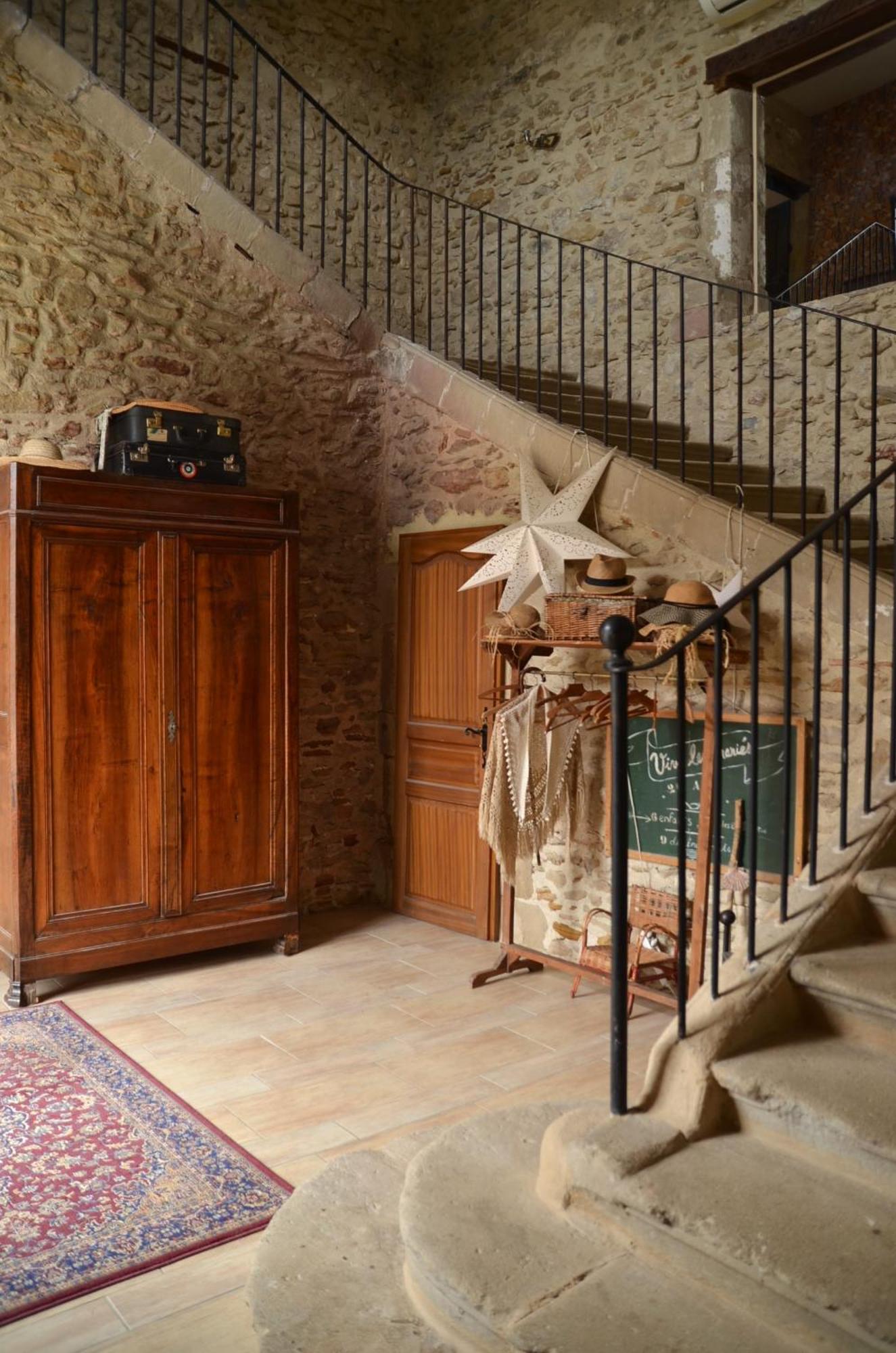 Ferme St Pierre 2 Suites Avec Repas, Piscine, Clim, Cheminee Ou Baignoire Spa Chabeuil Exteriör bild